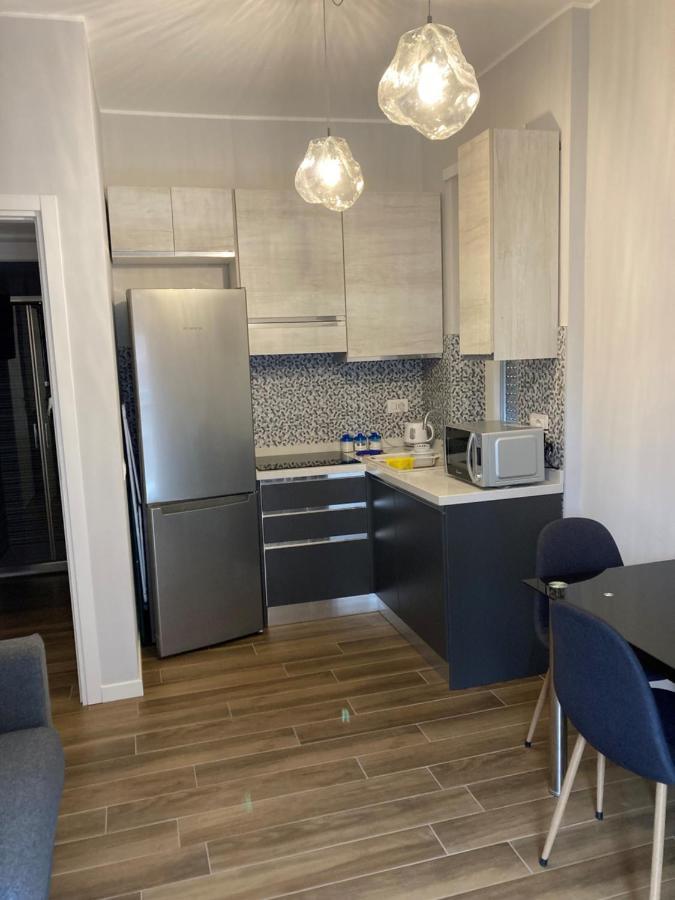 Apartment Zurigo Милано Екстериор снимка
